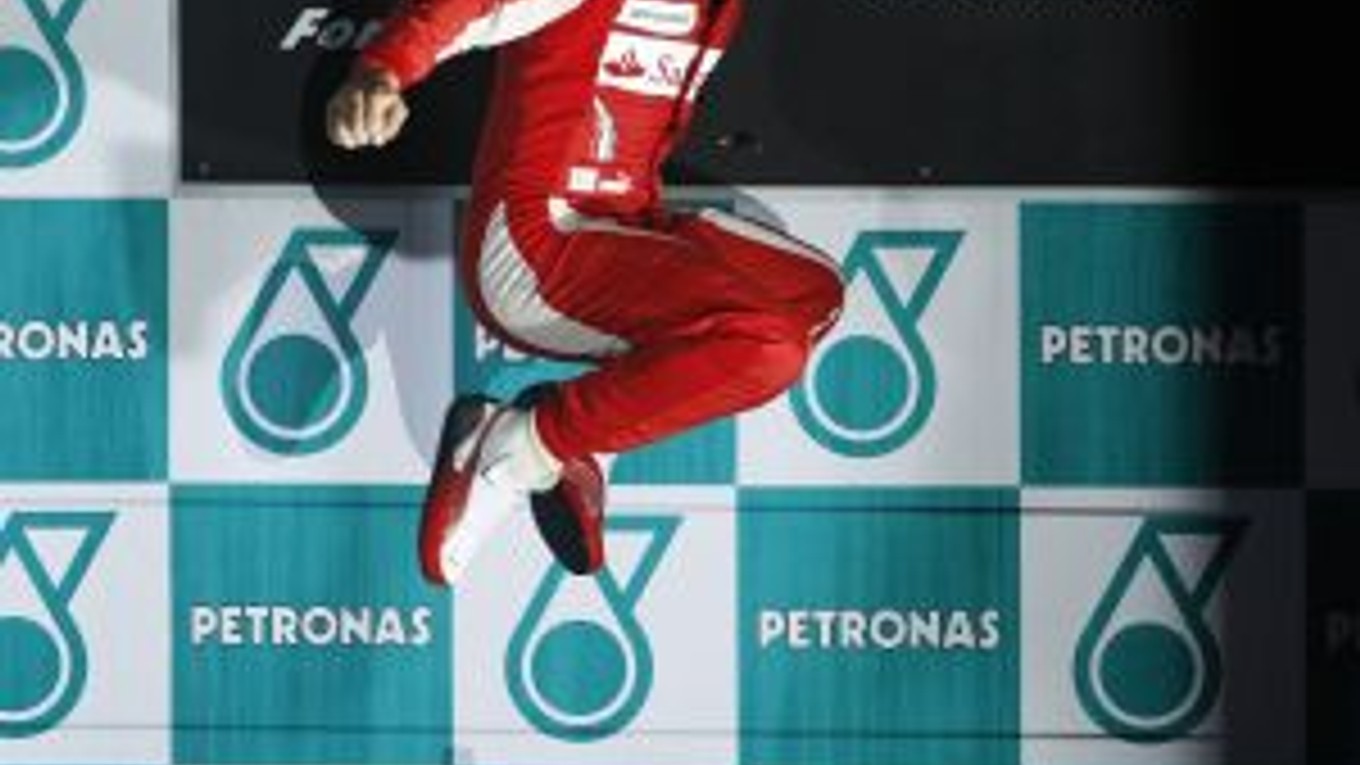 Víťazná radosť Fernanda Alonsa.