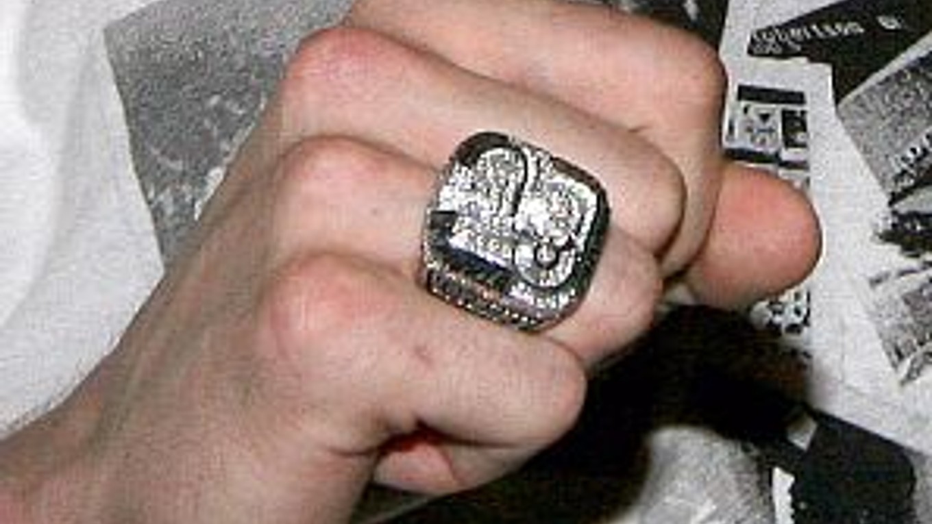 Prsteň Tomáša Kopeckého, ktorý získal ešte ako víťaz Stanley cupu s tímom Detroit Red Wings.