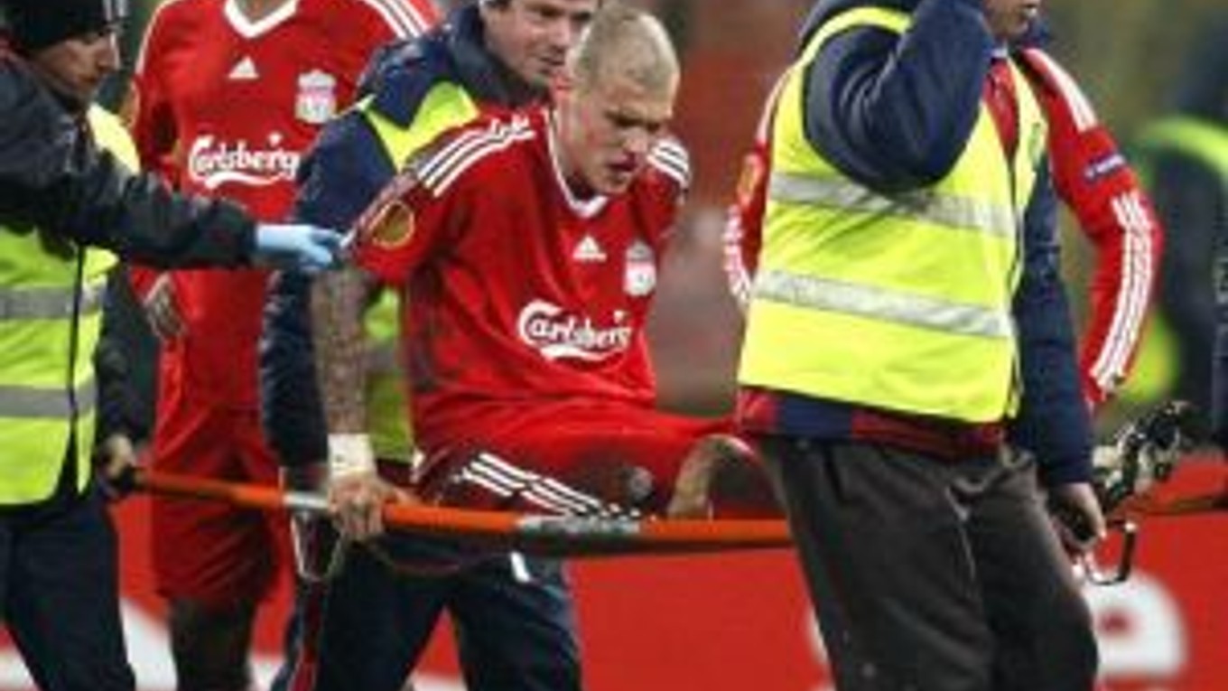 Martin Škrtel zápas s rumunským majstrom nedohral.