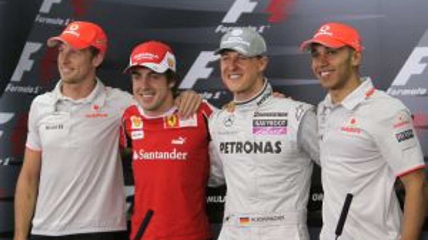 Formula 1 je pred štartom novej sezóny. Jej najväčšími hviezdami sú (zľava) Button, Alonso, Schumacher a Hamilton.