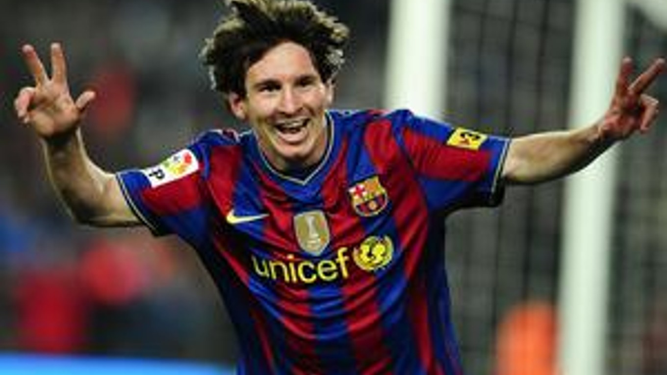 Lionel Messi pri oslave svojho hetriku.