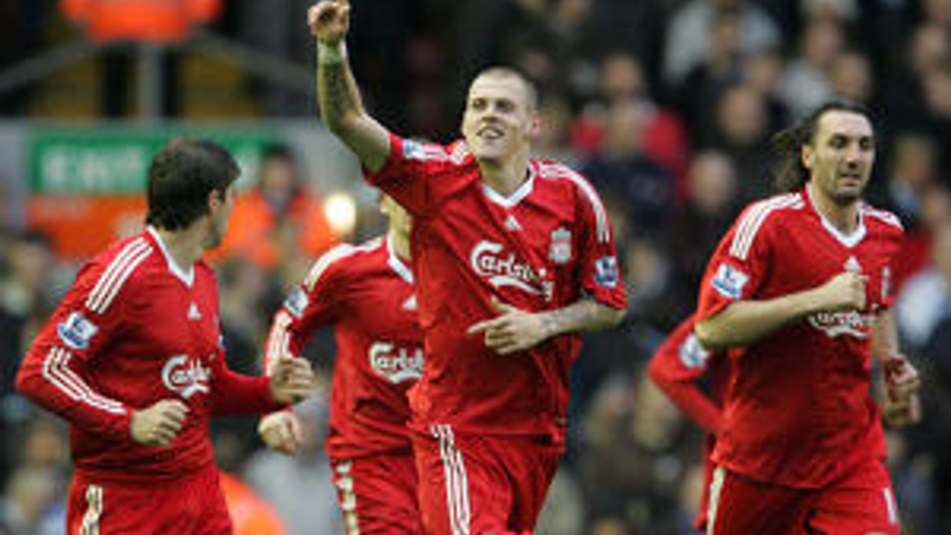 Martin Škrtel (v strede)