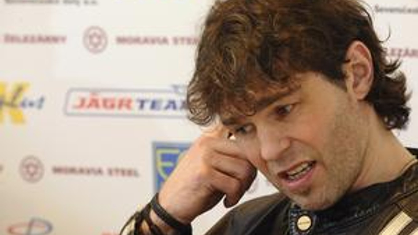 Česká hviezda podpísala zmluvu v Omskom na ďalší rok.