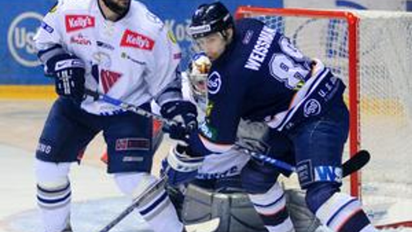 Erik Weissman (vpravo) ešte v drese HC Košice.