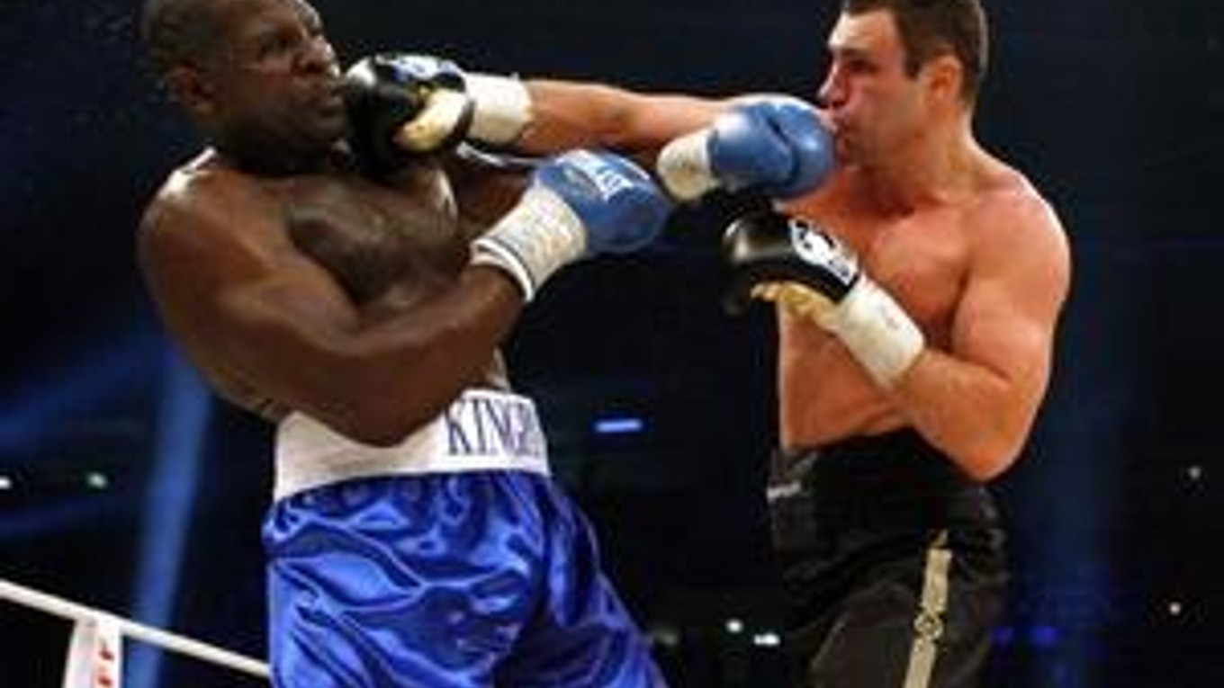 Vitalij Kličko nedal neznámemu Kevinovi Johnsonovi šancu.