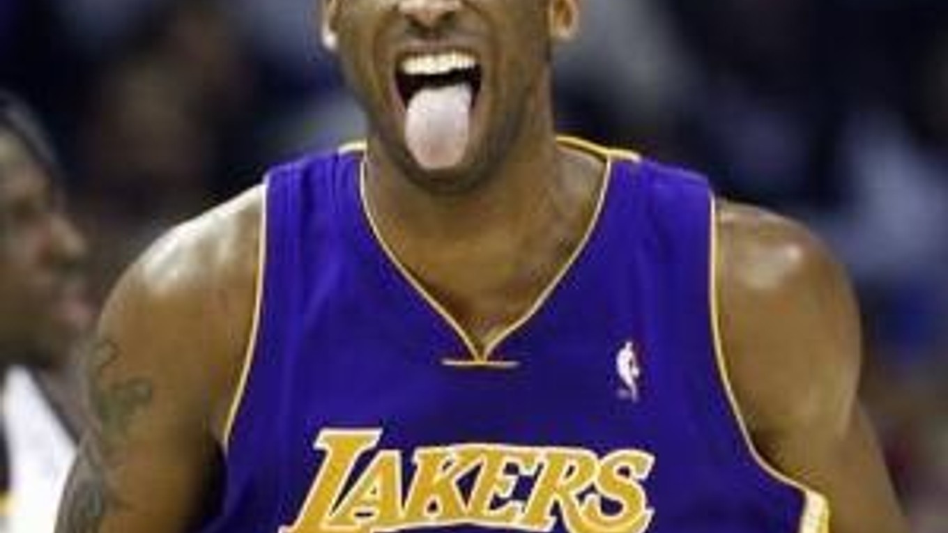 Kobe Bryant síce dal 44 bodov Lakers, v dueli losangelského tímu s Memphisom však slávil súper.