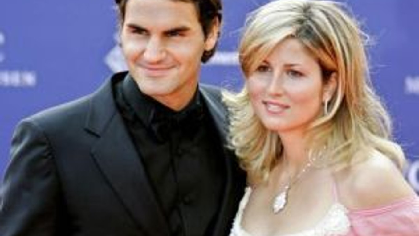 Roger Federer sa oženil s Mirkou Vavrinecovou a bude otcom.