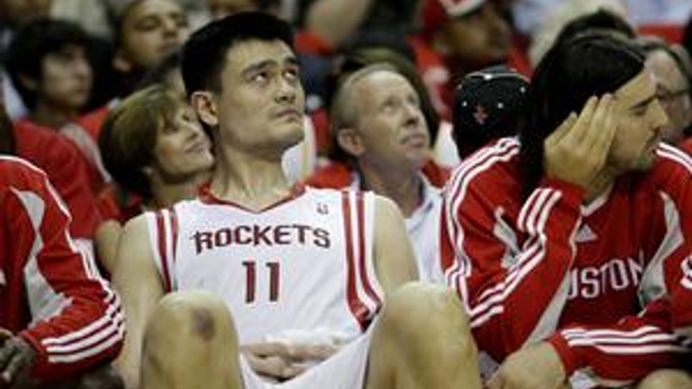 Center Houston Rockets Yao Ming.