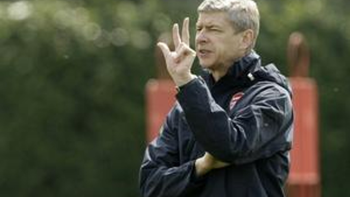 Arsene Wenger by sa mohol objaviť na lavičke Realu Madrid.