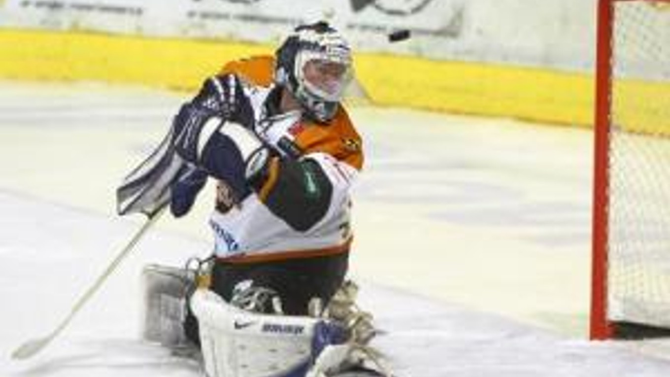 Hokejoví fanúšikovia si budú môcť pozrieť vystúpenie reprezentácie do 20 rokov na obrazovkách STV.