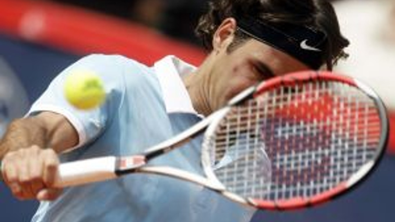 Roger Federer má do budúcej sezóny jasný cieľ - získať späť post svetovej jednotky.