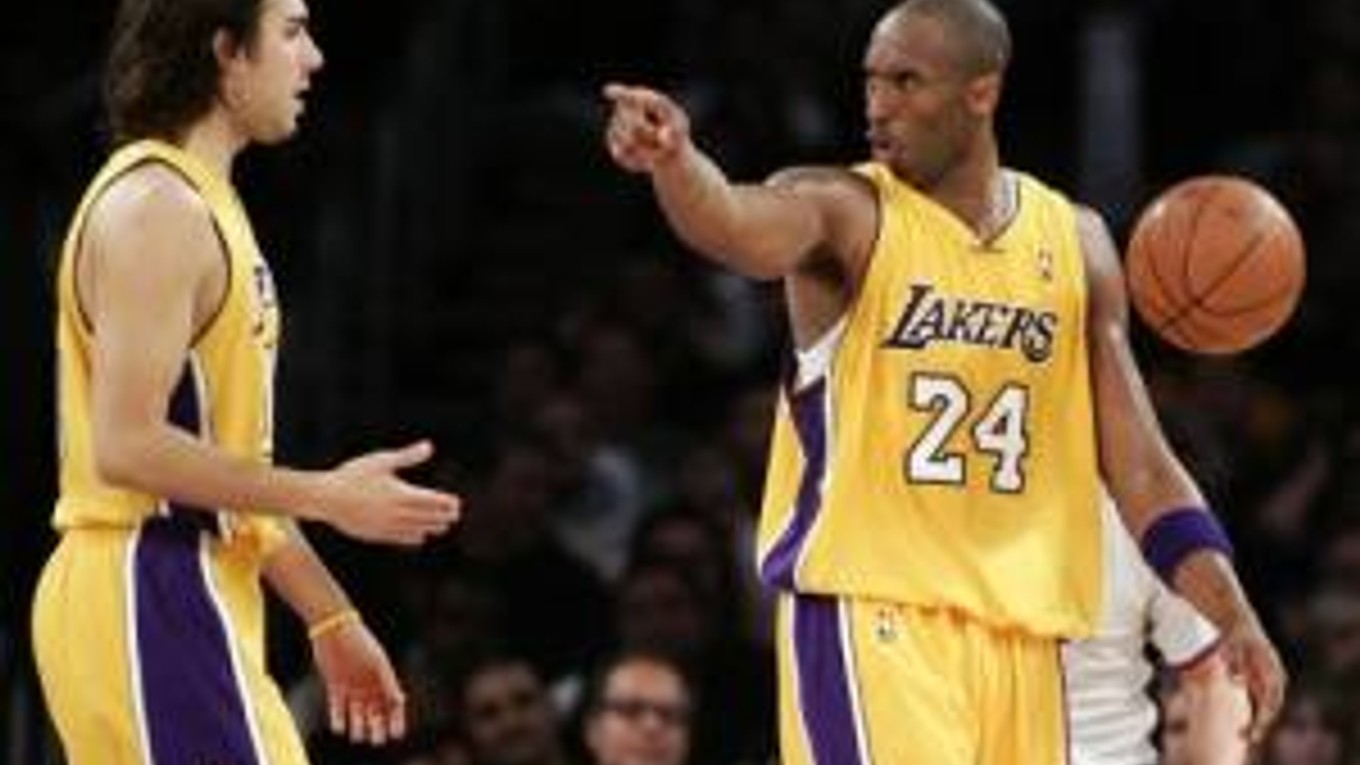 Kobe Bryant s Los Angeles Lakers nestačili doma na New Orleans Hornets.