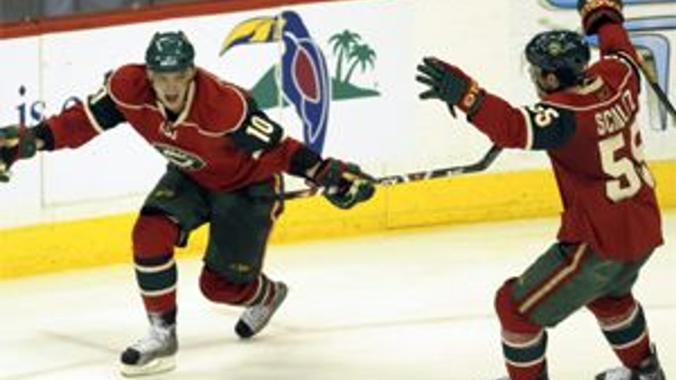 Marián Gáborík (vľavo) a Nick Schultz