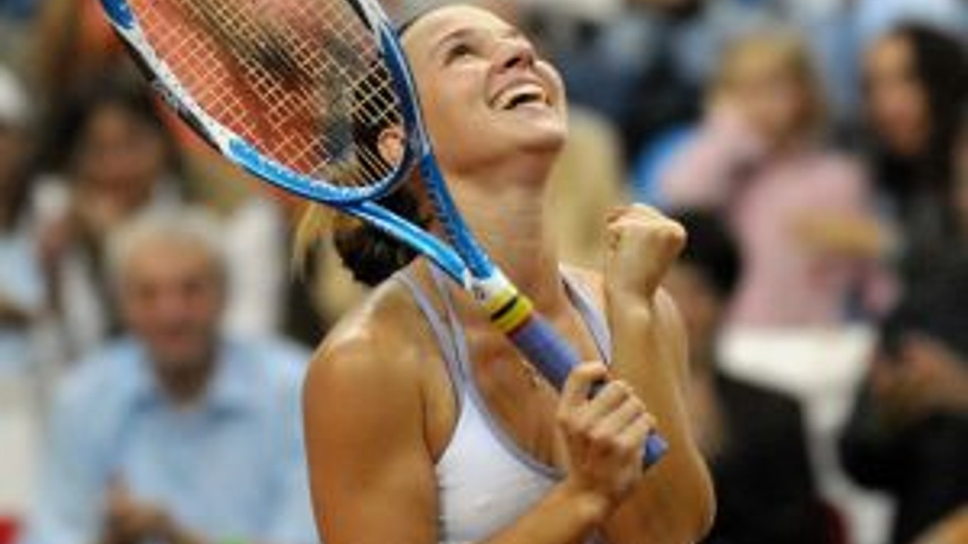 Dominika Cibulková postúpila na Australian Open do 3. kola .