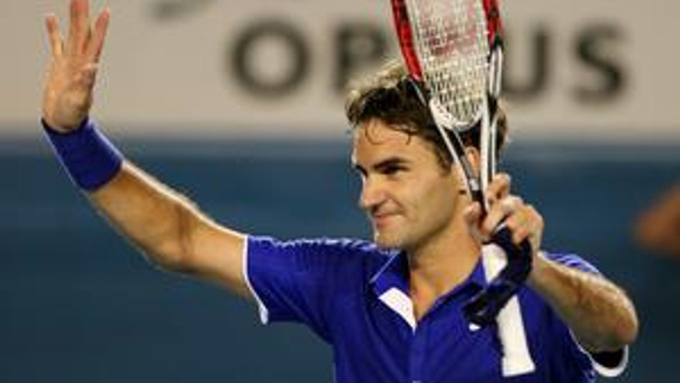 Roger Federer nedal mladému Argentínčanovi šancu apostúpil do semifinále.