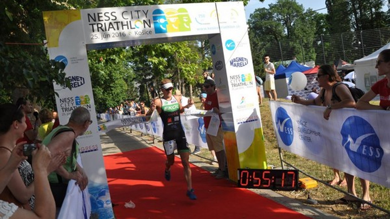 Jan Čelůstka. Víťaz košického triatlonu.
