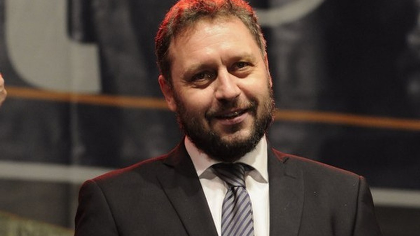 Peter Oremus. Pred niekoľkými mesiacmi získal s HC Košice titul, teraz odchádza.