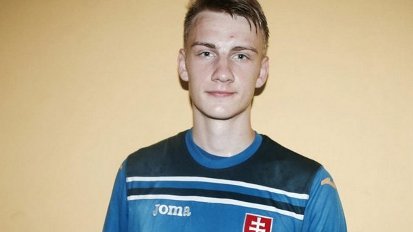 Marko Hudaček. Ocenenie si prebral v reprezentačnom drese.