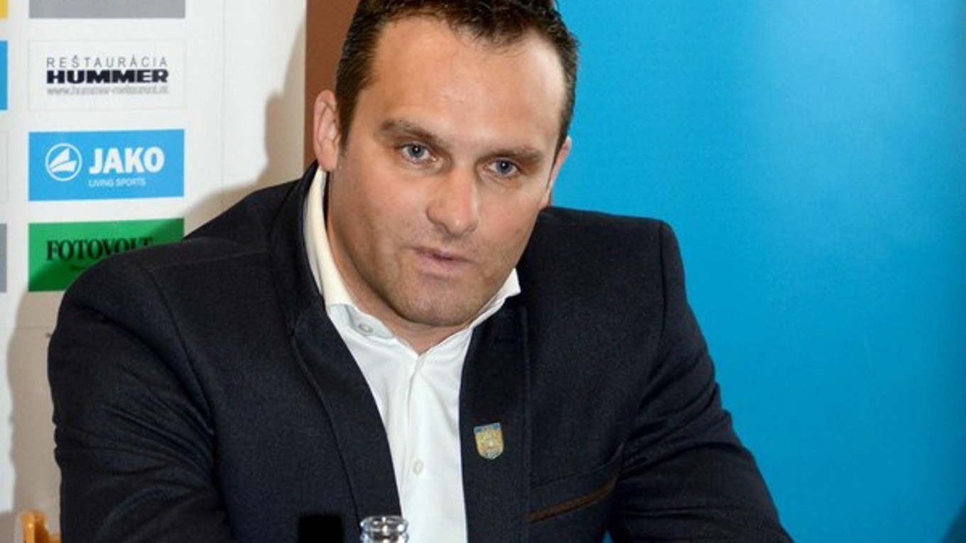 Ján Lesniak. Vraví, že s Jurajom Hovančíkom sú dohodnutí...