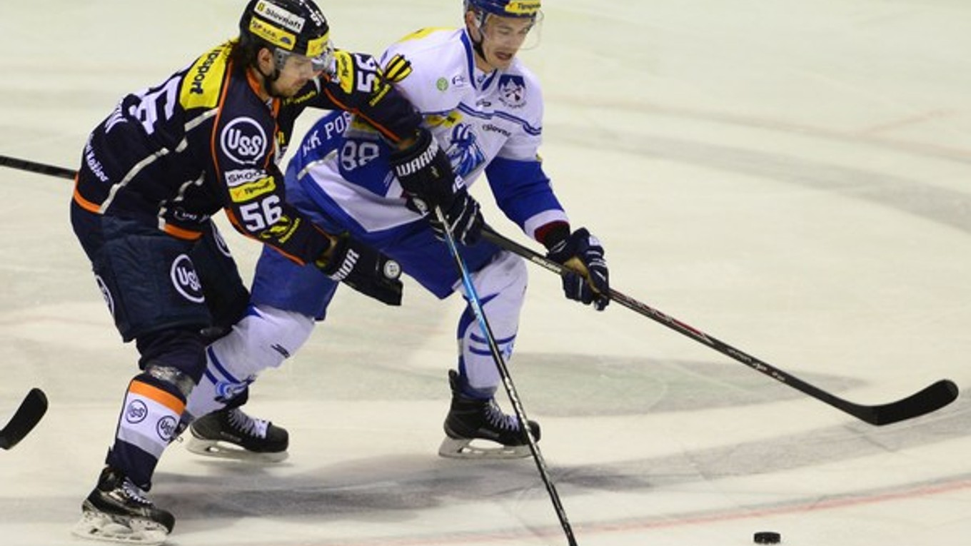 Vie, čo od súpera môžu očakávať. Adam Drgoň (vľavo) v Piešťanoch hosťoval.