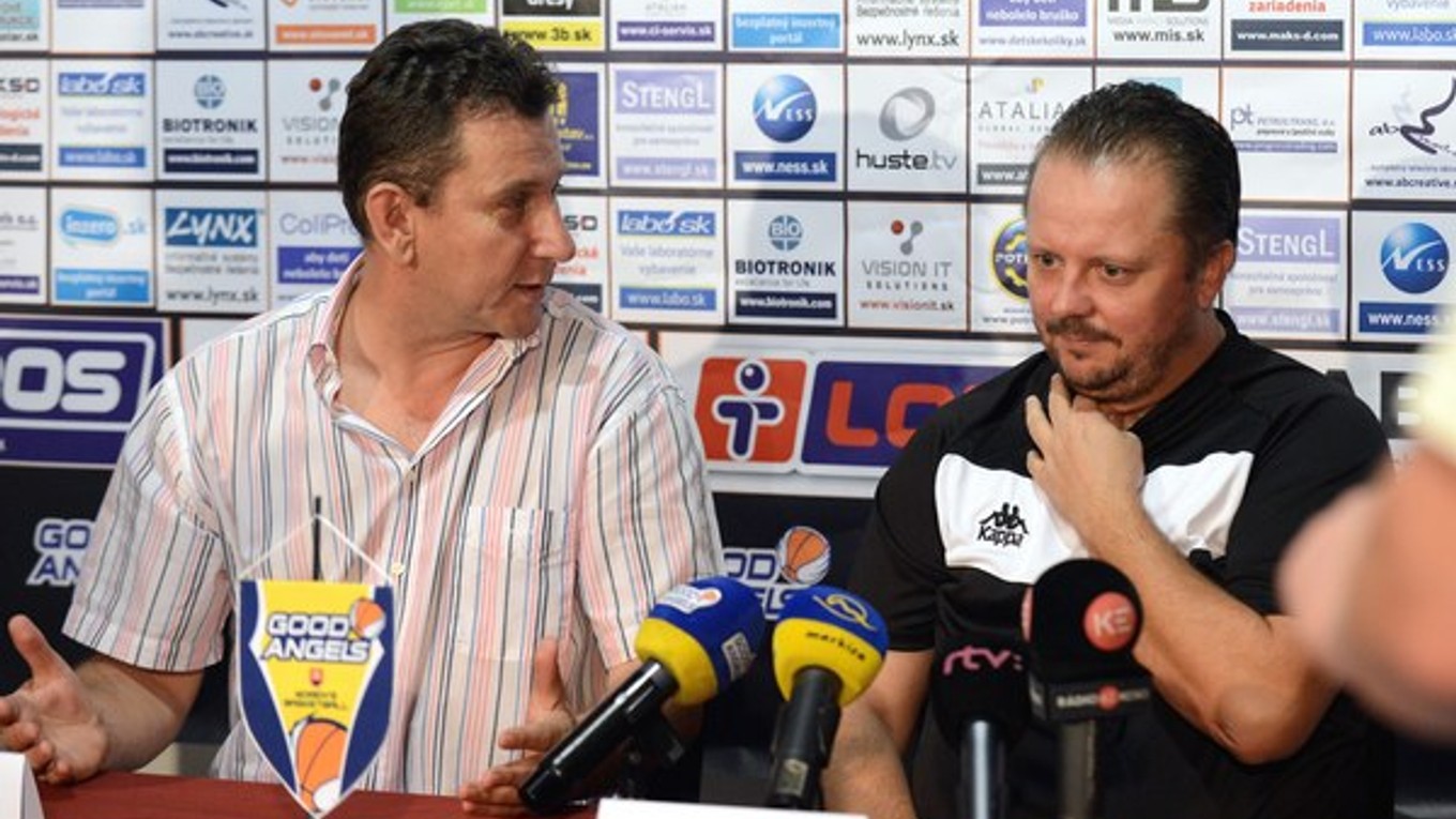 Zľava prezident klubu Róbert Jano a generálny manažér klubu Daniel Jendrichovský.