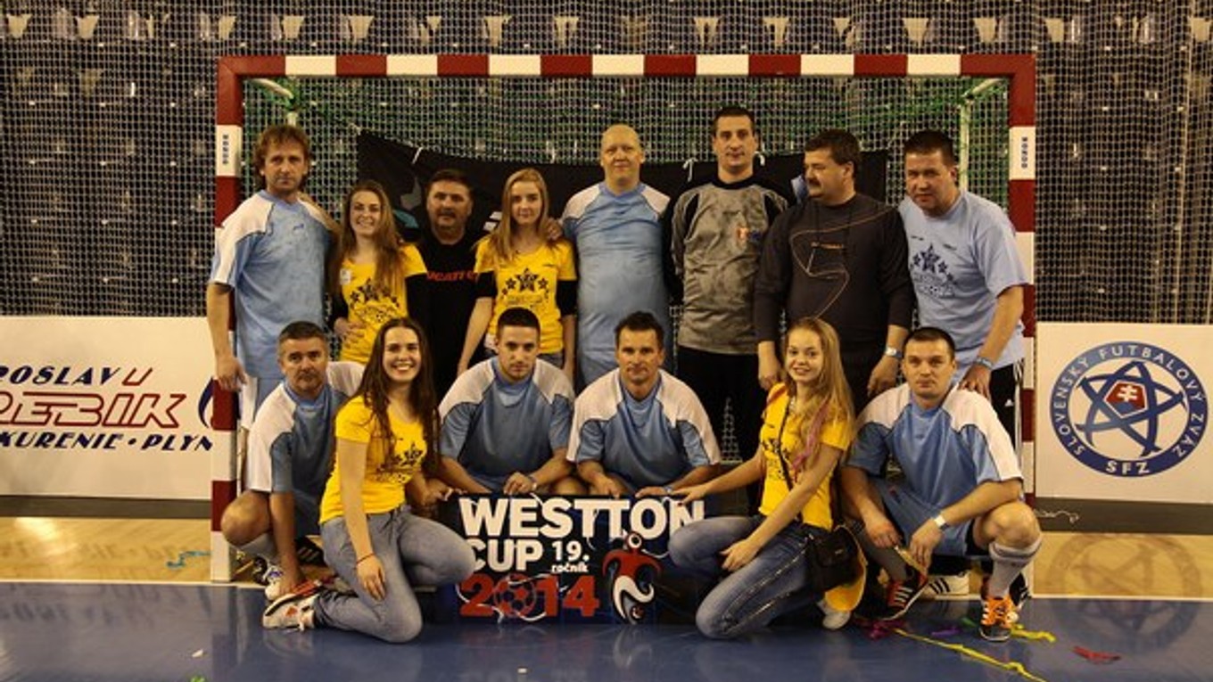 Víťazné družstvo. Prvenstvo putovalo do Košíc tímu Teko.