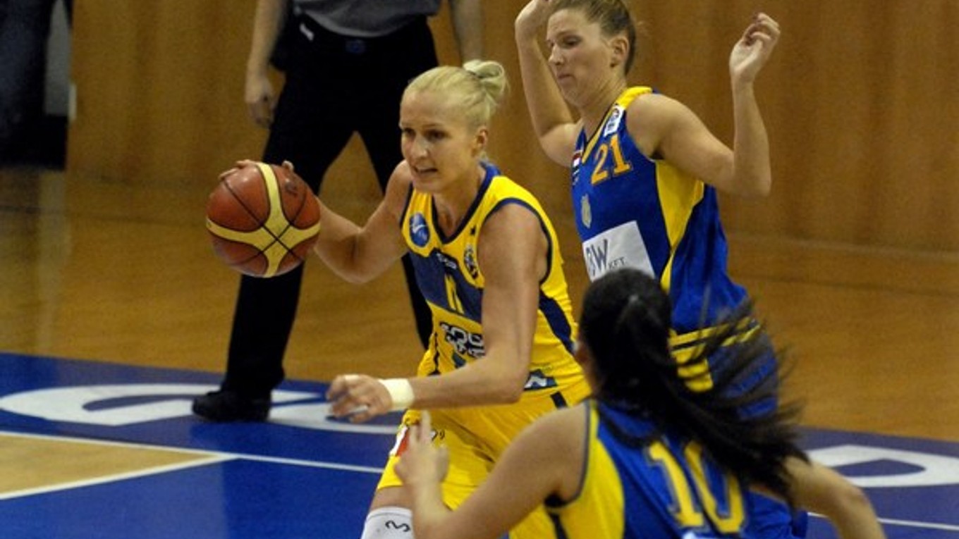 Jelena Levčenková ešte vidí v hre tímu nedostatky.
