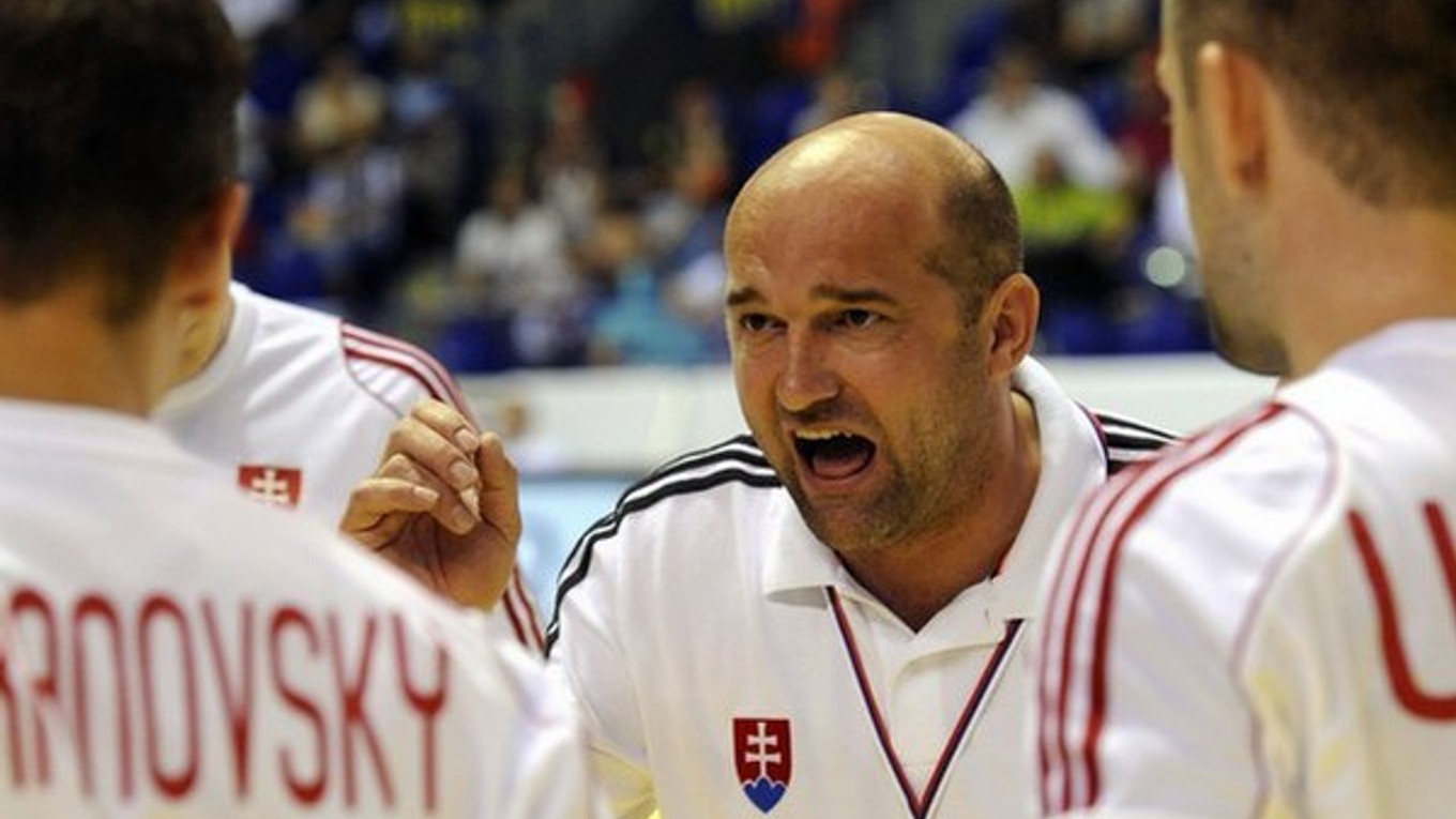 Kouč prešovských hádzanárov.