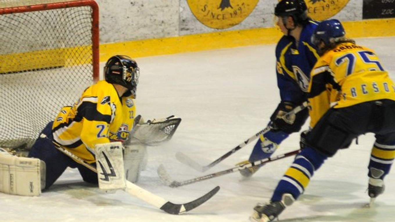 Znovu aj v Prešove. Po odmlke sa Ľubomír Caban (úplne vpravo) objaví i v I. lige.