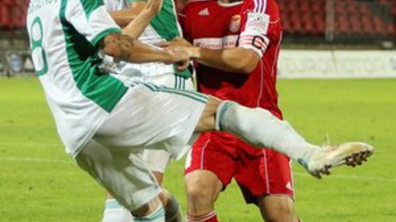 Legionár. S Kostadinovom (vľavo) tiež v Tatrane nerátajú.