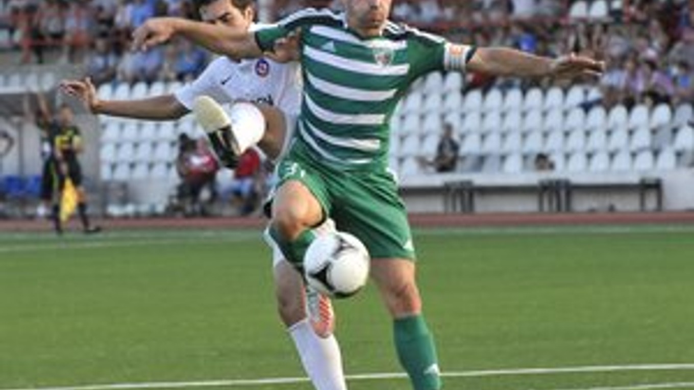 Peter Petráš. Kapitán Prešovčanov nastúpil v sobotu na svoj dvestý zápas v Corgoň lige.