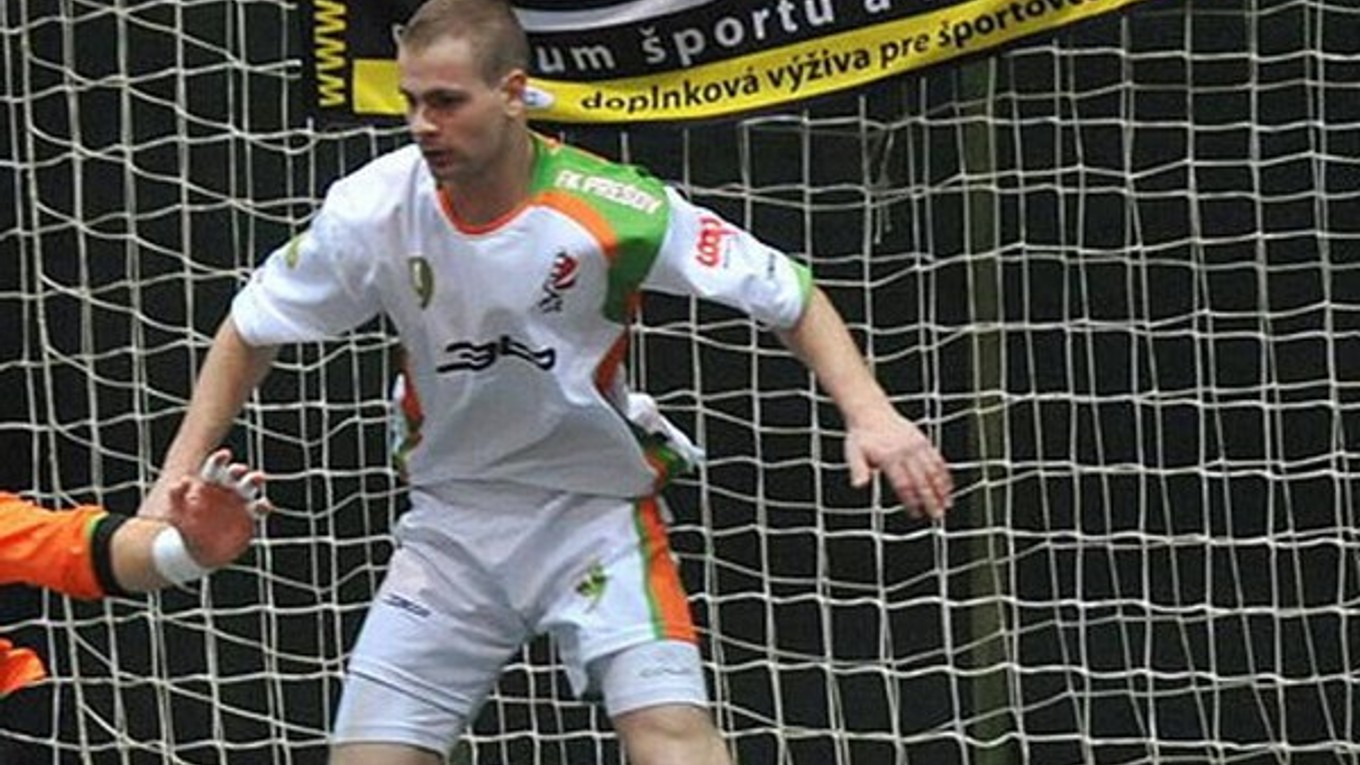 Obojživelník. Matúša Mihoka baví strieľať góly vo futsale i futbale.