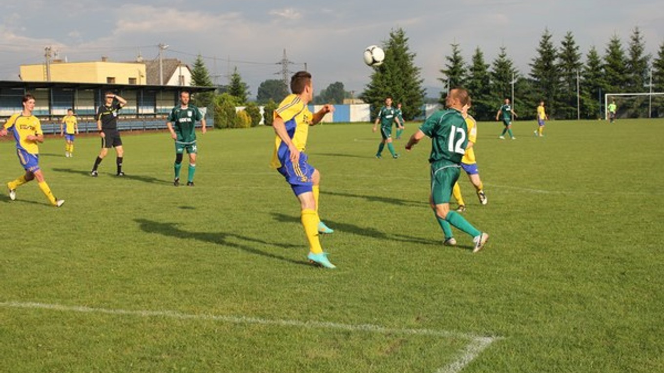 Kapitán. Ivan Pončák (vpravo) mal opäť pásku na ruke.