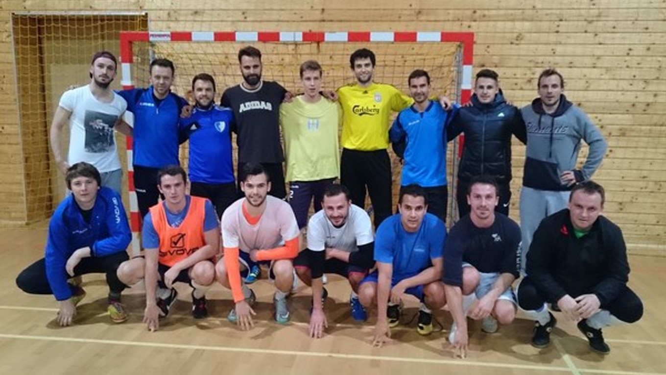 V telocvični. Aj keď sa oficiálne začala zimná príprava MFK Rožňava v januári, futbalisti sa v telocvični stretávali už v decembri.