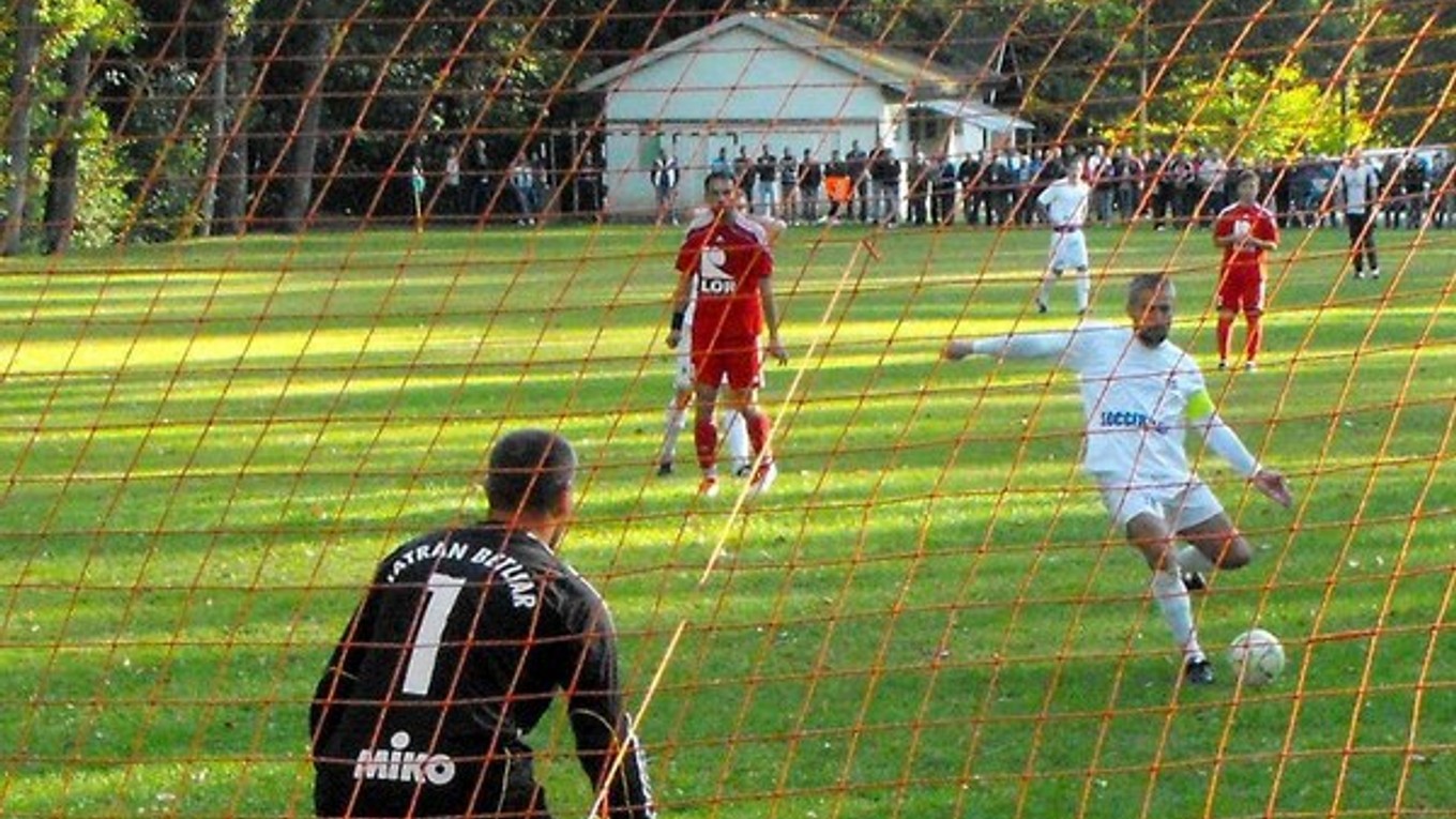 O deľbe bodov rozhodla úspešná penalta Miloša Galla.