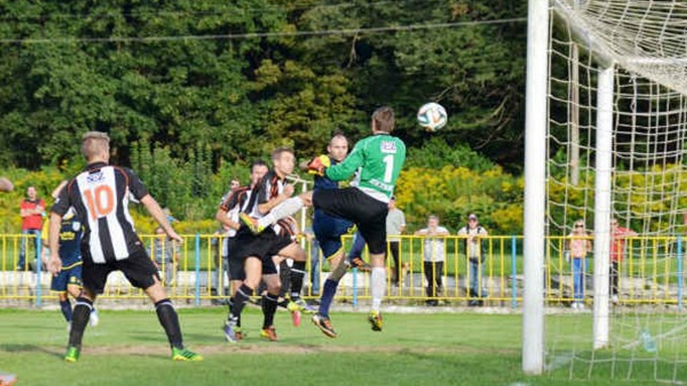 Gól. J. Korfanta dáva druhý gól Rožňavy.