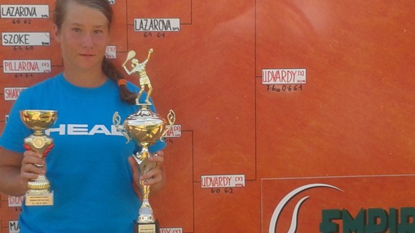 Tenistka Alexandra Lázárová.