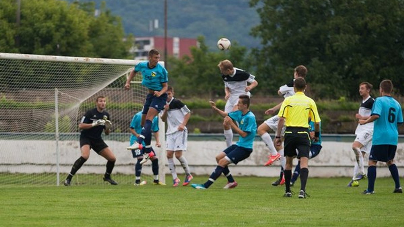 Derby. V sezónnej ouvertúre to bolo zmierlivo: Humenné – Snina 1:1.