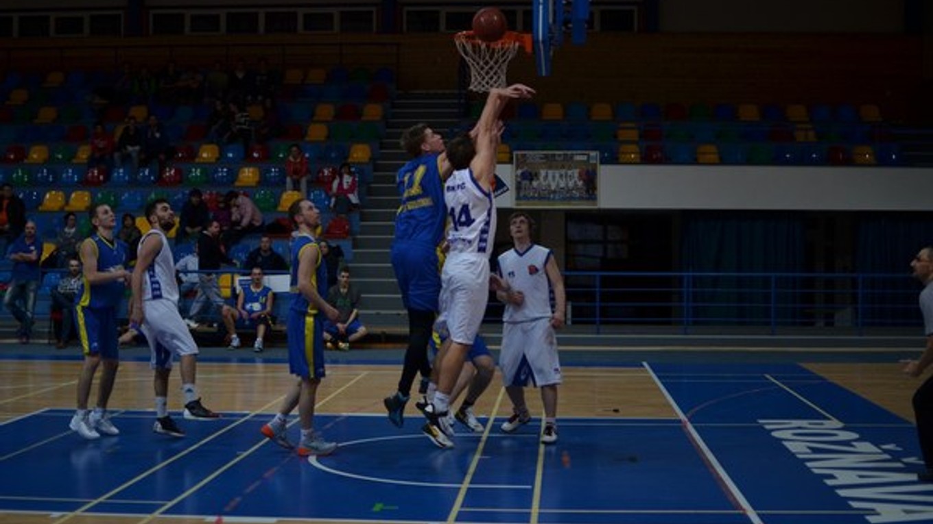 Mužom ŠPD Rožňava sa doma začalo dariť.