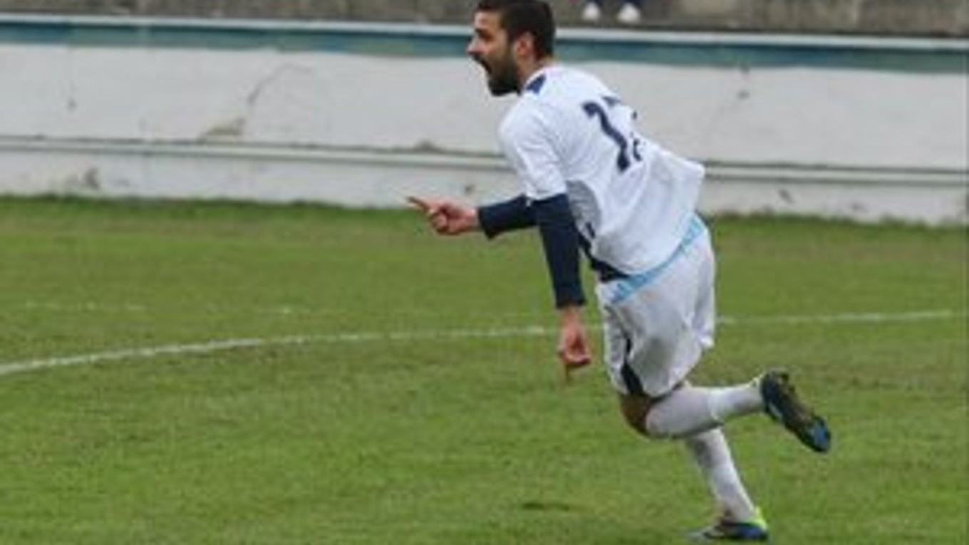 Gólová radosť. Stanislav Karnaj sa opäť teší.