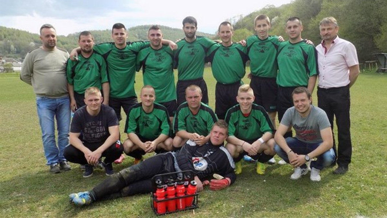 Na veľkonočnú nedeľu im ruže nekvitli. Šiestoligový nováčik Vyšné Remety vyšiel naprázdno v Žbinciach. Prehral 0:2.