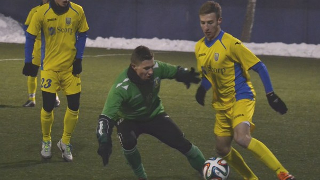 Uviedol sa gólom. Novic Pavel Čapek (vpravo) skóroval už v 3. minúte.