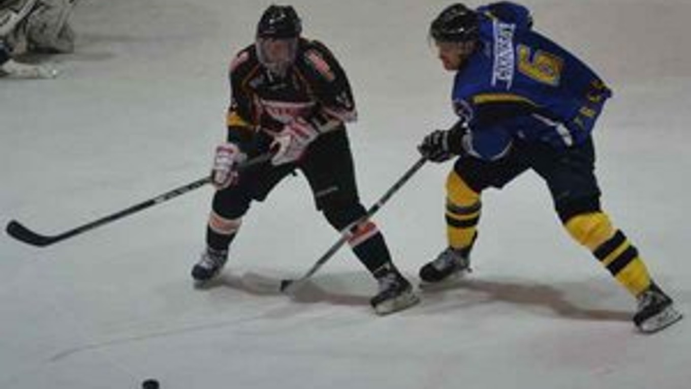 Posila do obranných radov Dukly. Defenzívu Michalovčanov vystužil pred sezónou aj Štefan Rusnák (vľavo).