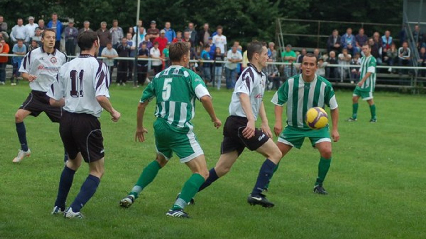 Tri body ostali doma. Každú sezónu má derby Krompašanov s Vlašanmi veľký náboj. V nedeľu rozhodol jeden gól, no hostia odchádzali veľmi nespokojní.