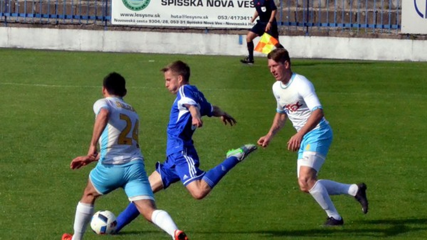 Prvý gól Popradu. V 18. minúte takto napriahol Marián Ferenc a naštartoval hostí za víťazstvom 3:0.