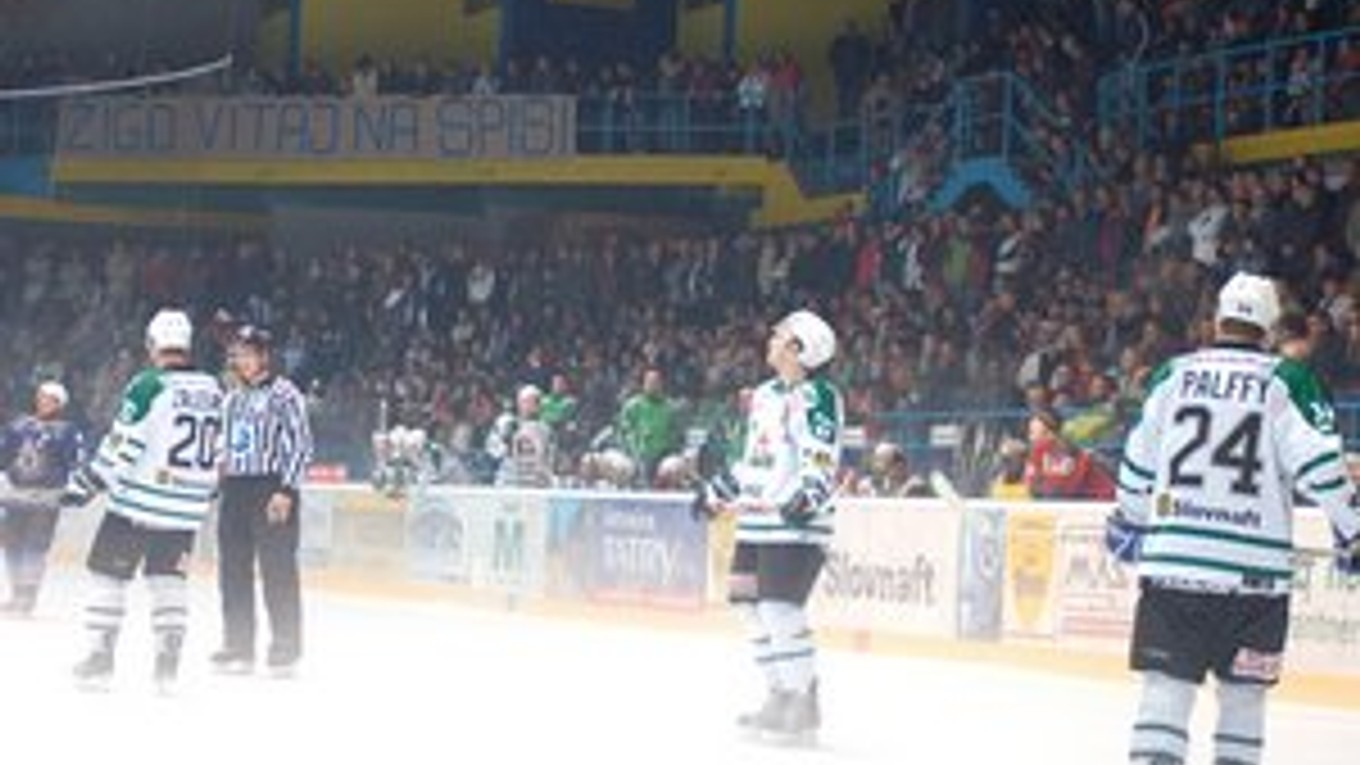 Znova zaplniť hľadisko. Spomínate si, kedy bol naposledy „plný dom“? Na Skalicu a Pálfyyho prišlo 25. 10. 2009 rekordných 4583 divákov.