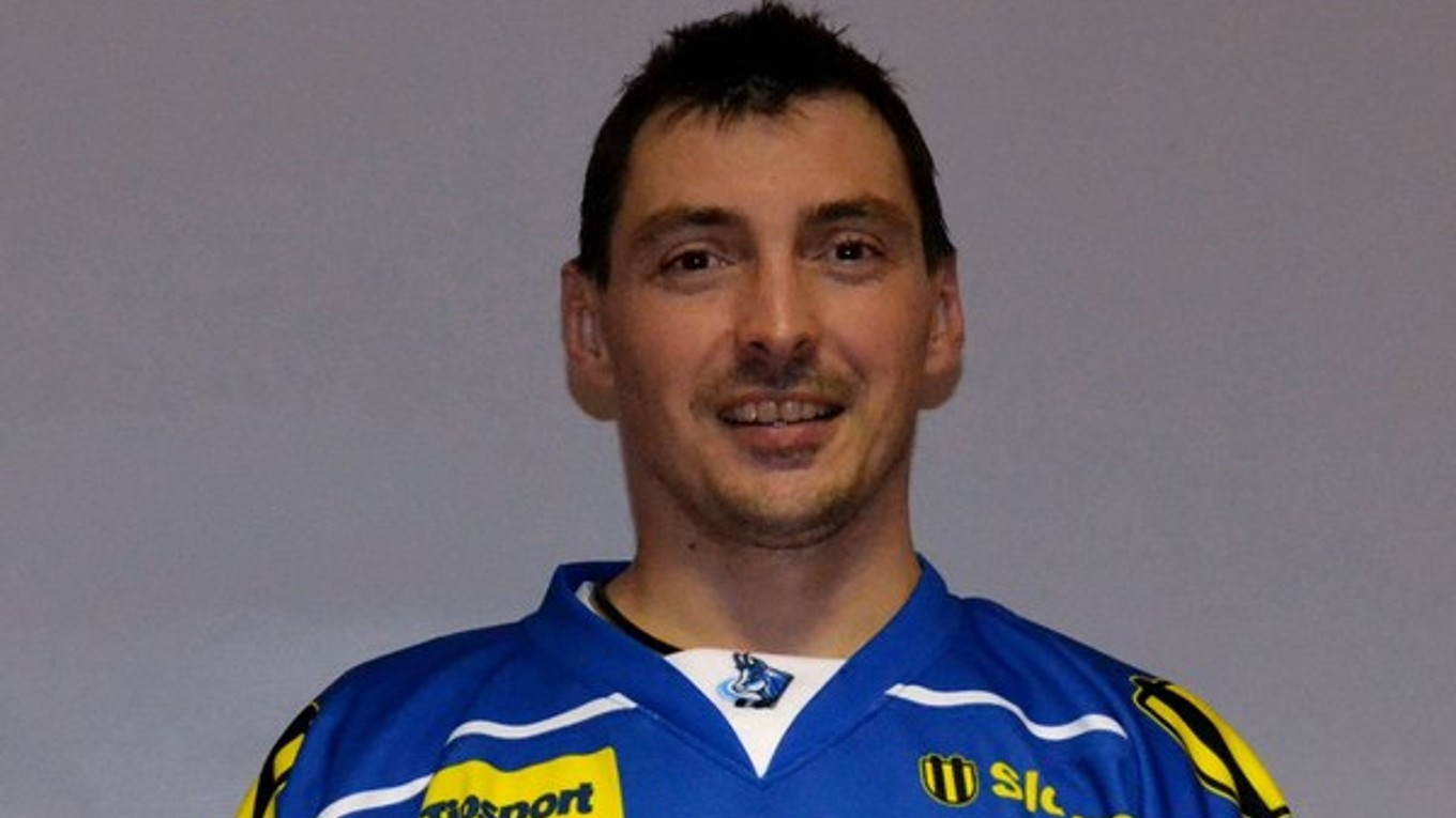 Ľubomír Vaic. Po zranení kolena sa vrátil späť na ľad.