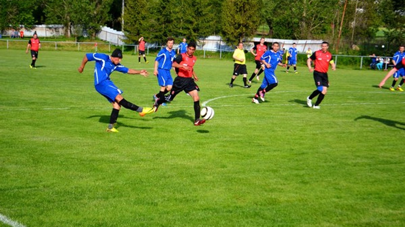 Víťazstvo domácich. Poprad-Stráže porazil Veľký Slavkov 2:0.