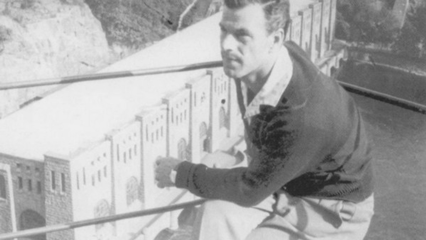Uzavrel prvú desiatku. Alexander Felszeghy nastúpil za čs. futbalové A mužstvo v poradí ako desiaty hráč, ktorý obliekal košický dres.