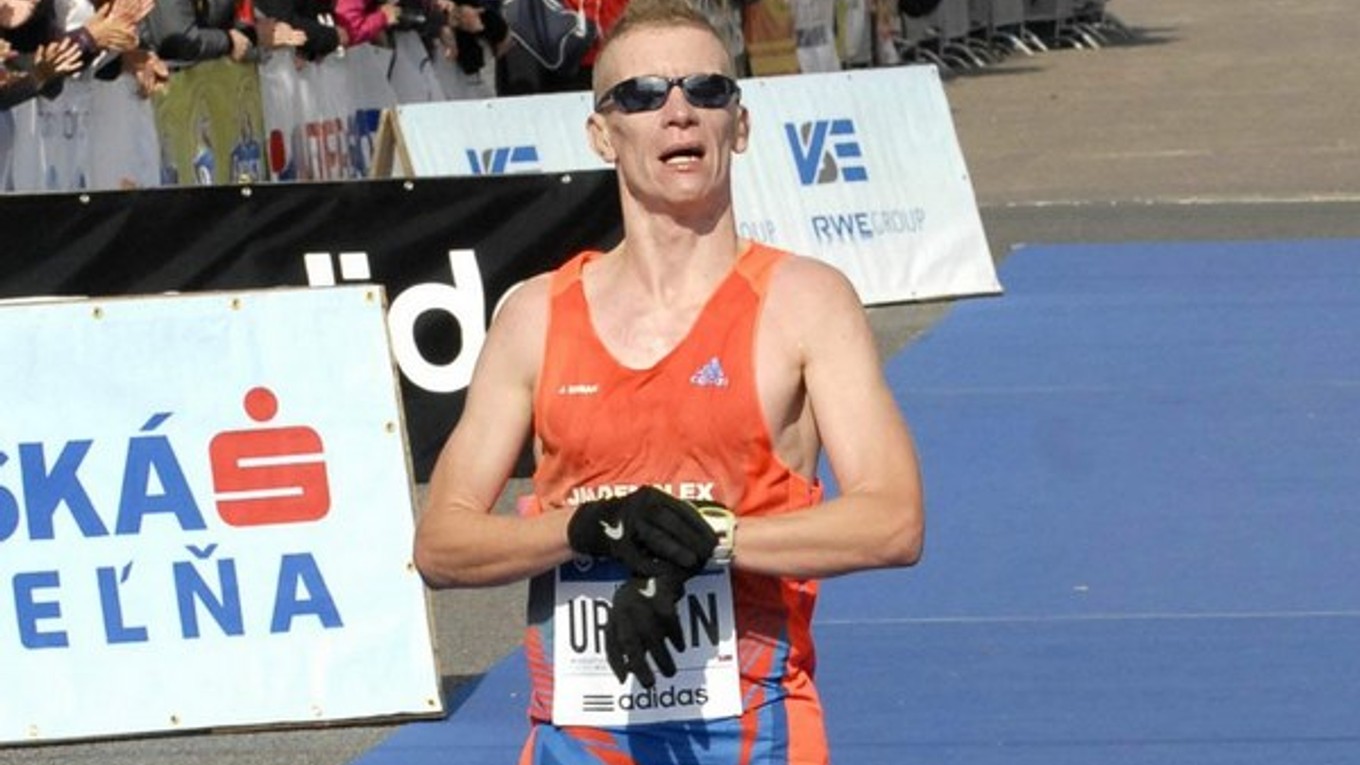Slovenská maratónska jednotka. Jozef Urban mal na majstrovstvách Európy v krose premiéru.